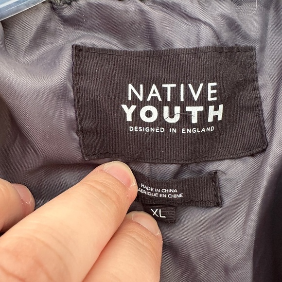 Native Youth Urban Outfitters Men's Cadley Striped Fleece Jacket Size XL - Picture 3 of 9